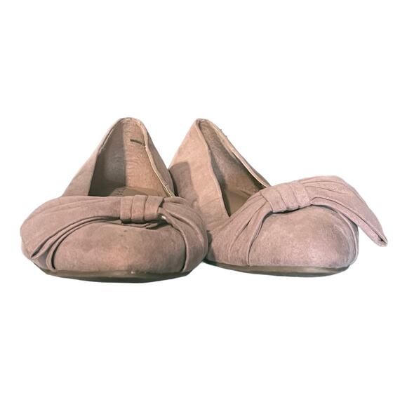 Torrid Pink Suede Pointed Toe Flats Bow Detail Wide Width 9.5 WW Balletcore - Picture 5 of 11
